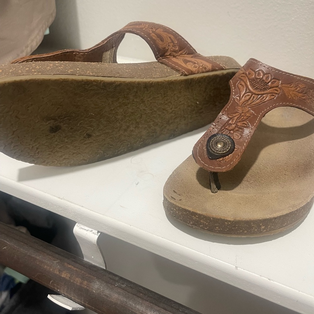 Women’s Roper Sandals - Picture 2 of 2